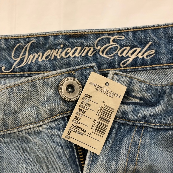 NWT American Eagle Women’s 100% Cotton Distressed Cut-off Jean Shorts size 0 - Picture 3 of 5